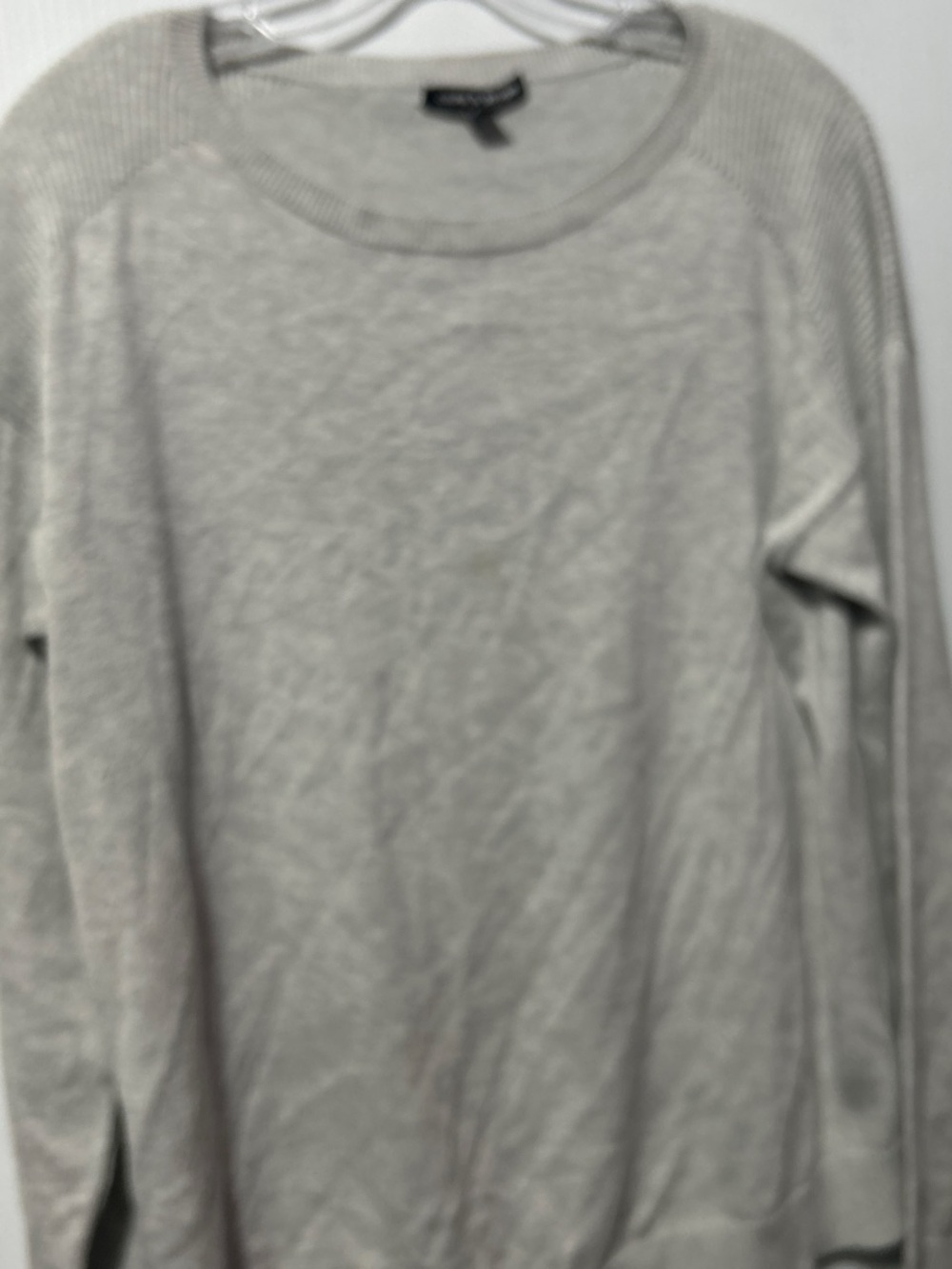 Cable & Gauge Light Gray Raglan Crewneck Sweater